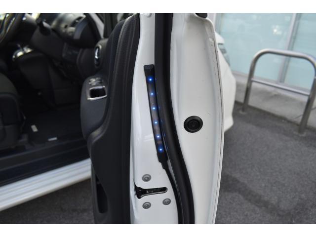 セレナ ライダパフォマンススペックブラックラインZZ SHV 純8インチナビ フルセグTV 後席フリップダウンモニター アラウンドビューモニター ETC ドラレコ 両側オートスライド クルコン エマブレ コーナーセンサー 踏み間違い インテリキー(24枚目)