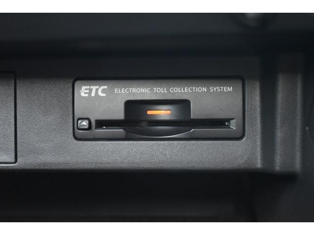 フーガハイブリッド ベースグレード　純正ナビ　ＴＶ　ＢＯＳＥ　セミアニリン本革シート　シートエアコン　パワーシート　前後ドラレコ　ＥＴＣ　アラウンドモニター　クルーズコントロール　ＬＥＤヘッド　エマブレ　コーナーセンサー　踏み間違い防止（23枚目）