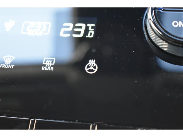 セレナ ｅ－パワー　ハイウェイスターＶ　１オナ　ＮＣ１２．３ナビ　前後ドラレコ　ＥＴＣ２．０　アラモニ　インテリミラ　ＳＯＳ　ワイヤレス充電　寒冷地　シート／ハンドルヒーター　ＰＴＣ素子　ＡＣ１００Ｖ　アダクティブＬＥＤヘッド　両側オートＳ（15枚目）