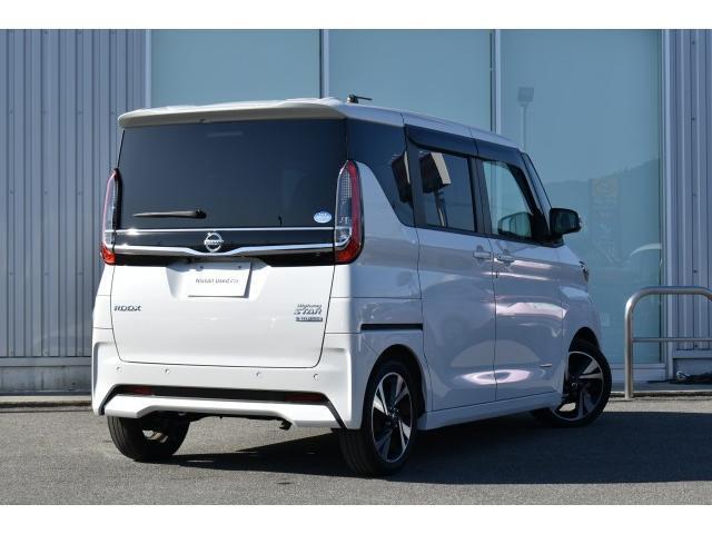 ルークス ハイウェイスター　Ｇターボプロパイロットエディション　純９インチナビ　フルセグＴＶ　ＥＴＣ　ドラレコ　アラウンドビューモニター　両オートスライドドア　ＬＥＤヘッド　快適パックＡ　エマブレ　コーナーセンサー　踏み間違い防止　インテリキー（5枚目）