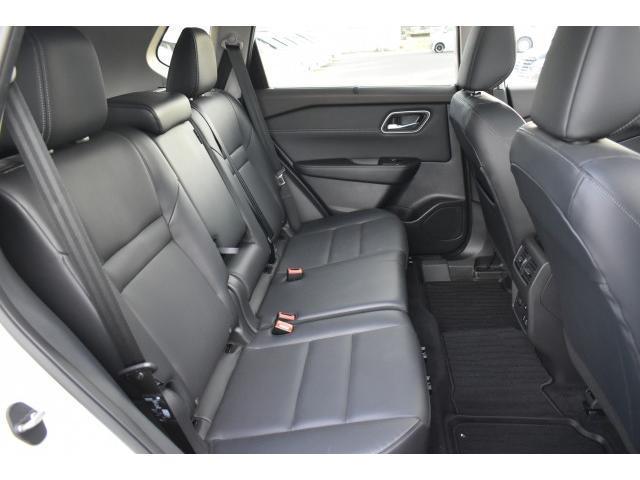 エクストレイル Ｇ　ｅ－４ＯＲＣＥ　ガラスルーフ　ＢＯＳＥ　アダクティブＬＥＤヘッド　ルーフレール　ＮＩＳＭＯフロントリップスポイラー　純１２．３ナビ　プロパイ　ＡＶＭ　インテリミラー　シート／ハンドルヒーター　オートバックドア（29枚目）