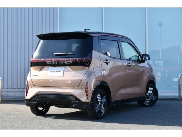 サクラ Ｇ　１オナ　純９ナビ　フルセグＴＶ　ＥＴＣ２．０　プロパイ　アラモニ　ＬＥＤヘッド　ＬＥＤフォグ　寒冷地（ホット＆クリア）　シート／ハンドルヒーター　純１５ＡＷ　ＳＯＳ　　コーナーセンサー　踏み間違い防止（5枚目）