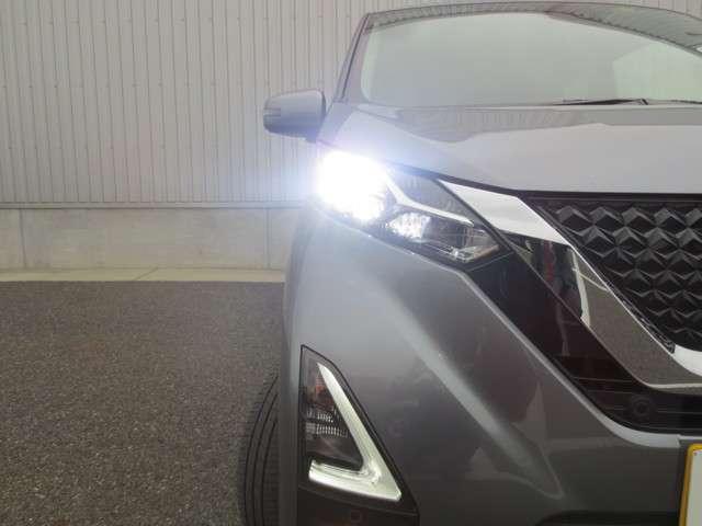 ハイウェイスター X 弊社社用車LED全周囲カメラ踏み間違い(16枚目)