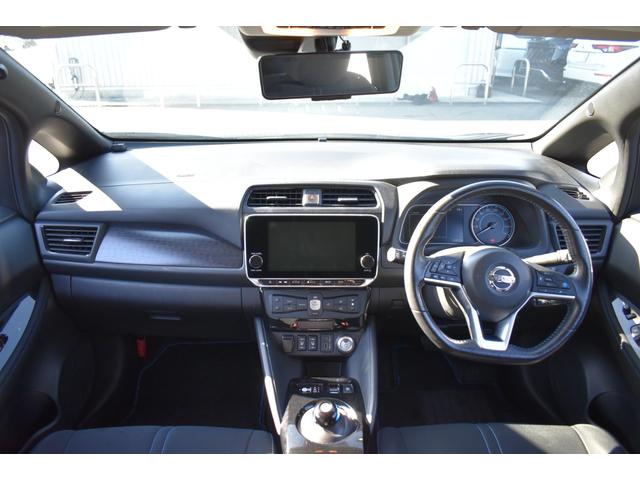 リーフ Ｇ　純９ナビ　フルセグＴＶ　プロパイ　プロパイパーキング　ドラレコ　ＥＴＣ２．０　ＡＶＭ　インテリミラー　ＬＥＤヘッド　寒冷地　シート／ハンドルヒーター　　コーナーセンサー　踏み間違い防止　インテリキー（6枚目）