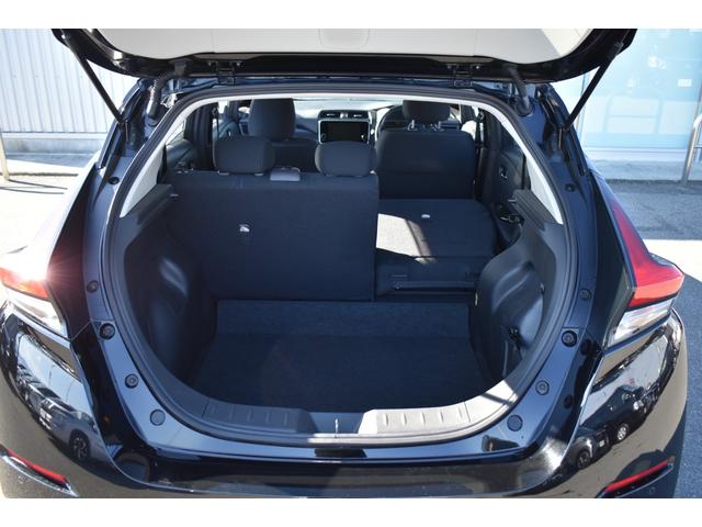 リーフ Ｇ　純９ナビ　フルセグＴＶ　プロパイ　プロパイパーキング　ドラレコ　ＥＴＣ２．０　ＡＶＭ　インテリミラー　ＬＥＤヘッド　寒冷地　シート／ハンドルヒーター　　コーナーセンサー　踏み間違い防止　インテリキー（31枚目）