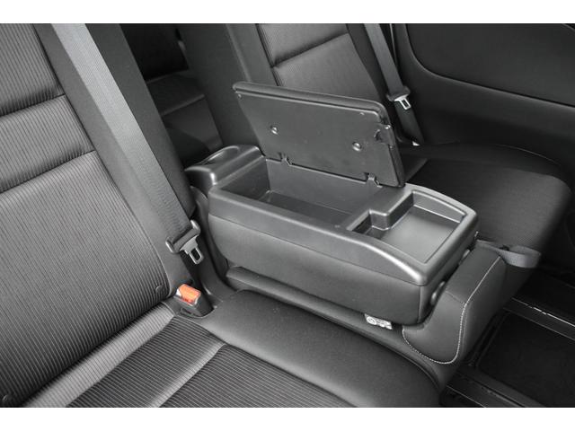 セレナ ハイウェイスター　ＶセレクションＩＩ　１オナ　純９ナビ　フルセグＴＶ　ＥＴＣ　ドラレコ　アラモニ　両オートスライド　ＬＥＤヘッド　セーフティパックＡ　寒冷地　デュアルエアコン　エマブレ　コーナーセンサー　踏み間違い　インテリキー（22枚目）