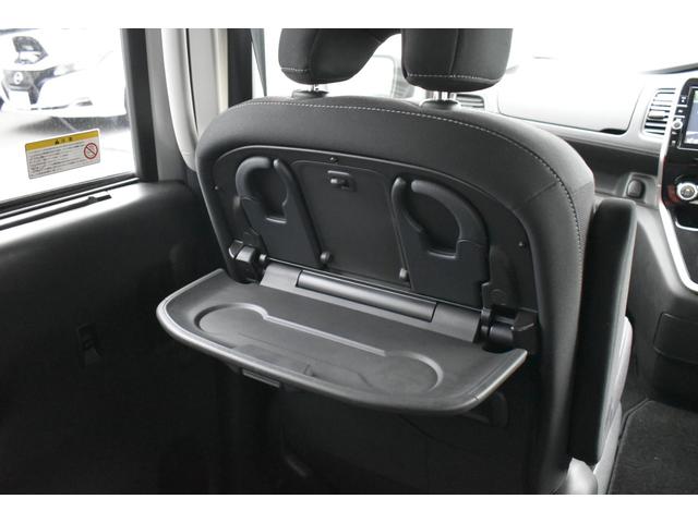 セレナ ハイウェイスター　ＶセレクションＩＩ　１オナ　純９ナビ　フルセグＴＶ　ＥＴＣ　ドラレコ　アラモニ　両オートスライド　ＬＥＤヘッド　セーフティパックＡ　寒冷地　デュアルエアコン　エマブレ　コーナーセンサー　踏み間違い　インテリキー（25枚目）