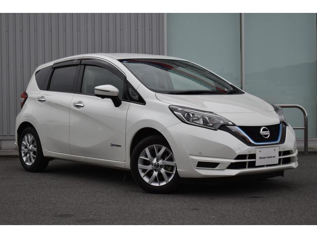 ノート ｅ－パワー　Ｘ　１オナ　純正ナビ　フルセグＴＶ　ＥＴＣ　ドラレコ　アラウンドビューモニター　スマートルームミラー　ＬＥＤヘッドライト　エマブレ　コーナーセンサー　踏み間違い防止　カーテンエアバッグ　インテリキー（31枚目）