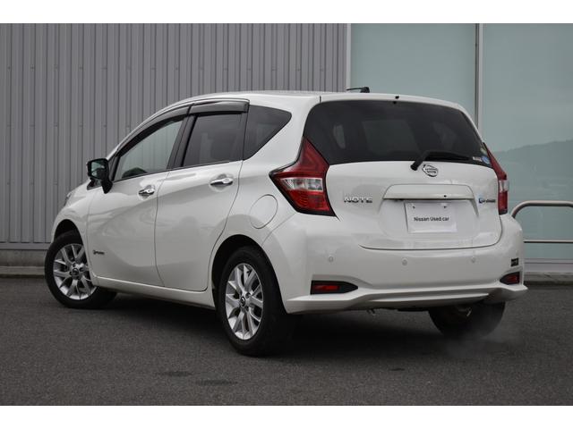 ノート ｅ－パワー　Ｘ　１オナ　純正ナビ　フルセグＴＶ　ＥＴＣ　ドラレコ　アラウンドビューモニター　スマートルームミラー　ＬＥＤヘッドライト　エマブレ　コーナーセンサー　踏み間違い防止　カーテンエアバッグ　インテリキー（32枚目）