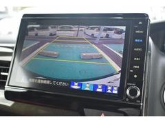 バックカメラで見にくい後方をサポートしてくれるので駐車が苦手な方でも楽々駐車することが可能です。 5