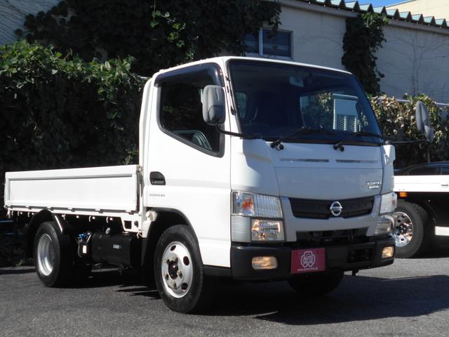 ＮＴ４５０アトラス フルスーパーロー平ボディ　２０００ｋｇ積み４ナンバー　リアＷタイヤ　ＥＴＣ　キーレス　スペアキー　左電格ミラー　フォグランプ　ヘッドライトレベライザー　衝突被害軽減ブレーキ　車線逸脱警報装置　横滑り防止装置　アイドリングストップ　ＥＣＯモードスイッチ（3枚目）