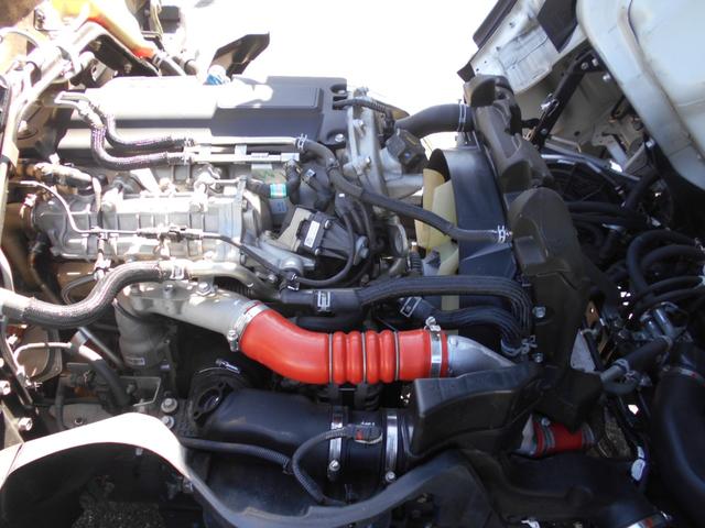 ＮＴ４５０アトラス フルスーパーロー平ボディ　２０００ｋｇ積み４ナンバー　リアＷタイヤ　ＥＴＣ　キーレス　スペアキー　左電格ミラー　フォグランプ　ヘッドライトレベライザー　衝突被害軽減ブレーキ　車線逸脱警報装置　横滑り防止装置　アイドリングストップ　ＥＣＯモードスイッチ（13枚目）