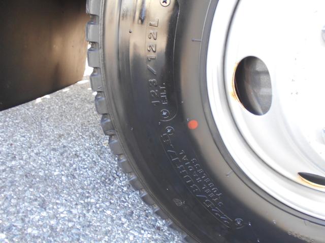 ヒノレンジャー ワイド超ロング平ボディ　アルミブロック　３２５０ｋｇ積み　エアサス　バックカメラ　ＬＥＤヘッドライト　ＬＥＤフォグランプ　左電格ミラー　ＥＣＯモードスイッチ　衝突被害軽減ブレーキ　車線逸脱警報装置　横滑り防止装置　坂道発進補助装置（20枚目）