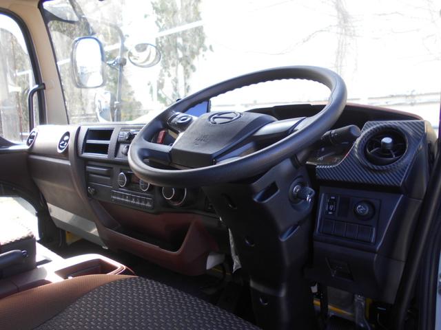 ヒノレンジャー ワイド超ロング平ボディ　アルミブロック　３２５０ｋｇ積み　エアサス　バックカメラ　ＬＥＤヘッドライト　ＬＥＤフォグランプ　左電格ミラー　ＥＣＯモードスイッチ　衝突被害軽減ブレーキ　車線逸脱警報装置　横滑り防止装置　坂道発進補助装置（22枚目）