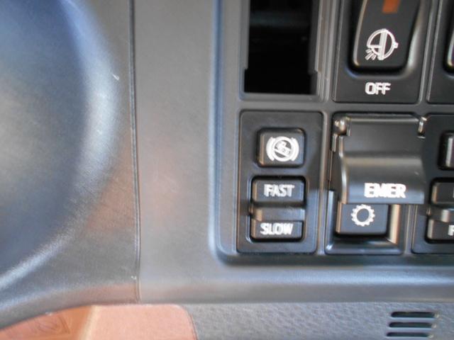 ヒノレンジャー ワイド超ロング平ボディ　アルミブロック　３２５０ｋｇ積み　エアサス　バックカメラ　ＬＥＤヘッドライト　ＬＥＤフォグランプ　左電格ミラー　ＥＣＯモードスイッチ　衝突被害軽減ブレーキ　車線逸脱警報装置　横滑り防止装置　坂道発進補助装置（30枚目）