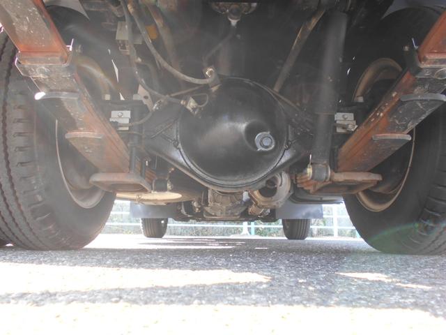 エルフトラック フルフラットロー強化ダンプ 2000kg積み4ナンバー SGグレード コボレーン 中間ピン2本 ETC キーレス スペアキー 左電格ミラー フォグランプ 坂道発進補助装置 ASR ECONOスイッチ ヘッドライトレベライザー 荷台塗装仕上げ済(23枚目)