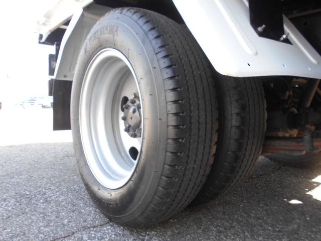 エルフトラック フルフラットロー強化ダンプ 2000kg積み4ナンバー SGグレード コボレーン 中間ピン2本 ETC キーレス スペアキー 左電格ミラー フォグランプ 坂道発進補助装置 ASR ECONOスイッチ ヘッドライトレベライザー 荷台塗装仕上げ済(25枚目)