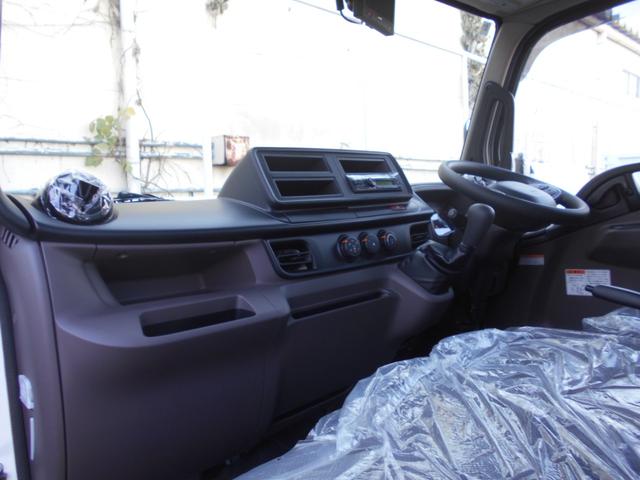 キャンター NEWモデル 深ダンプ 3000kg積み4ナンバー 土砂禁 リアWタイヤ フル液晶メーターパネル バックカメラ LEDオートヘッドライト LEDフォグランプ スマートキー2個 左電格ミラー アイドリングストップ ステアリングリモコン 横滑り防止装置(27枚目)