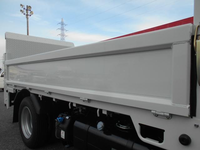 キャンター 垂直パワーゲート 2000kg積み4ナンバー NEWモデル フル液晶メーターパネル バックカメラ LEDオートヘッドライト LEDフォグランプ スマートキー2個 左電格ミラー アイドリングストップ 坂道発進補助装置 横滑り防止装置 ステアリングリモコン(14枚目)