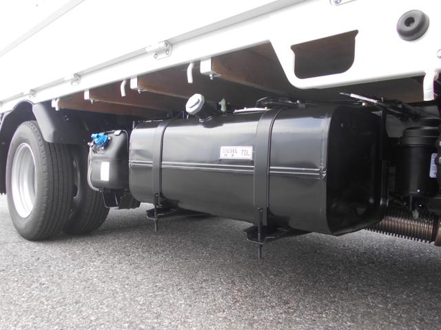 キャンター 垂直パワーゲート 2000kg積み4ナンバー NEWモデル フル液晶メーターパネル バックカメラ LEDオートヘッドライト LEDフォグランプ スマートキー2個 左電格ミラー アイドリングストップ 坂道発進補助装置 横滑り防止装置 ステアリングリモコン(19枚目)