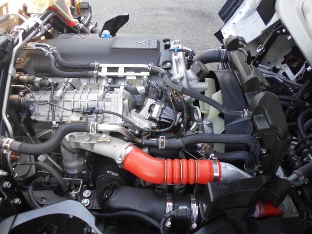 キャンター 全低床平ボディ 2000kg積み4ナンバー リアWタイヤ スマートキー2個 LEDヘッドライト LEDフォグランプ 左電格ミラー ヘッドライトレベライザー 衝突被害軽減ブレーキ 車線逸脱警報装置 横滑り防止装置 アクティブサイドガードアシスト(14枚目)