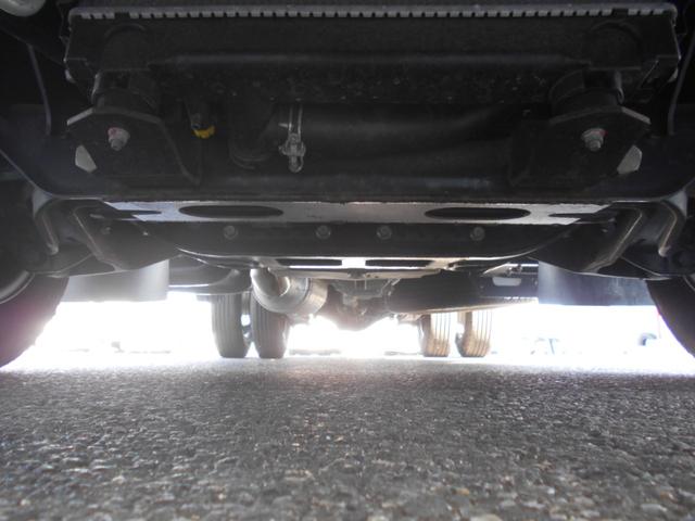 キャンター 全低床平ボディ 2000kg積み4ナンバー リアWタイヤ スマートキー2個 LEDヘッドライト LEDフォグランプ 左電格ミラー ヘッドライトレベライザー 衝突被害軽減ブレーキ 車線逸脱警報装置 横滑り防止装置 アクティブサイドガードアシスト(17枚目)