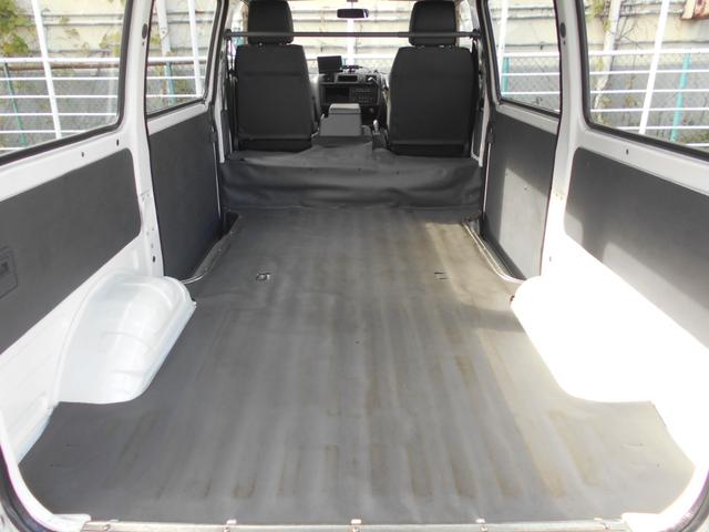 ボンゴバン ＤＸ　４ＷＤ　ハイルーフ　１０００ｋｇ積み　オートマ車　４ＷＤ切替レバー　２人乗り　バックカメラ　ドラレコ　左電動ミラー　リモコンキー　マット＆バイザー　ＳＴタイヤ（10枚目）