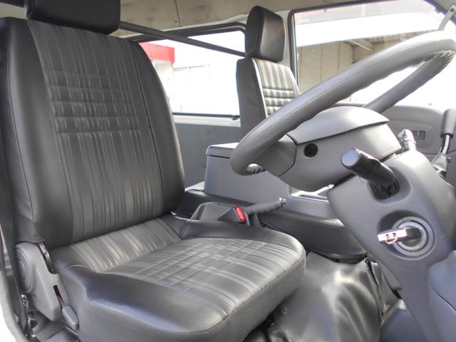 ボンゴバン ＤＸ　４ＷＤ　ハイルーフ　１０００ｋｇ積み　オートマ車　４ＷＤ切替レバー　２人乗り　バックカメラ　ドラレコ　左電動ミラー　リモコンキー　マット＆バイザー　ＳＴタイヤ（20枚目）
