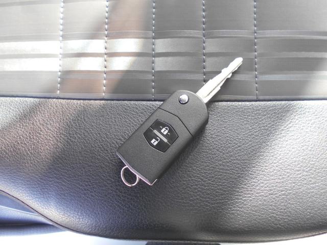 ボンゴバン ＤＸ　４ＷＤ　ハイルーフ　１０００ｋｇ積み　オートマ車　４ＷＤ切替レバー　２人乗り　バックカメラ　ドラレコ　左電動ミラー　リモコンキー　マット＆バイザー　ＳＴタイヤ（33枚目）