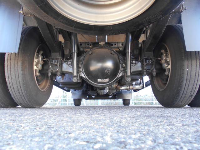 ダイナトラック 4450kg積み平ボディ ワイド超ロング LEDヘッドライト LEDフォグランプ ETC バックカメラ スマートキー2個 スペアキー 坂道発進補助装置 衝突被害軽減ブレーキ 車線逸脱警報装置 横滑り防止装置 電動パーキングブレーキ(19枚目)