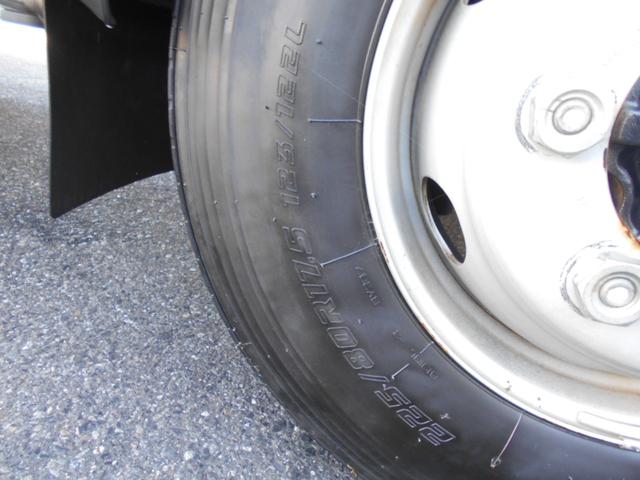 ダイナトラック 4450kg積み平ボディ ワイド超ロング LEDヘッドライト LEDフォグランプ ETC バックカメラ スマートキー2個 スペアキー 坂道発進補助装置 衝突被害軽減ブレーキ 車線逸脱警報装置 横滑り防止装置 電動パーキングブレーキ(21枚目)