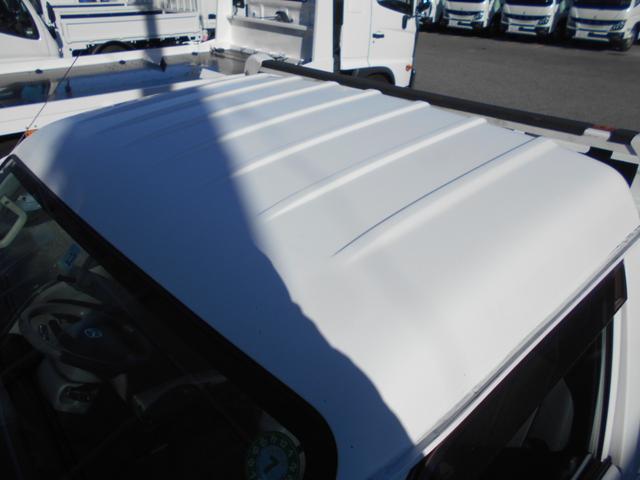 ボンゴトラック ＤＸ　リアＷタイヤ　５速ＭＴ　８５０ｋｇ積み　三方開　左電動ミラー　作業灯　ＥＴＣ　集中ドアロック　ゲートプロテクター　マット＆バイザー（12枚目）