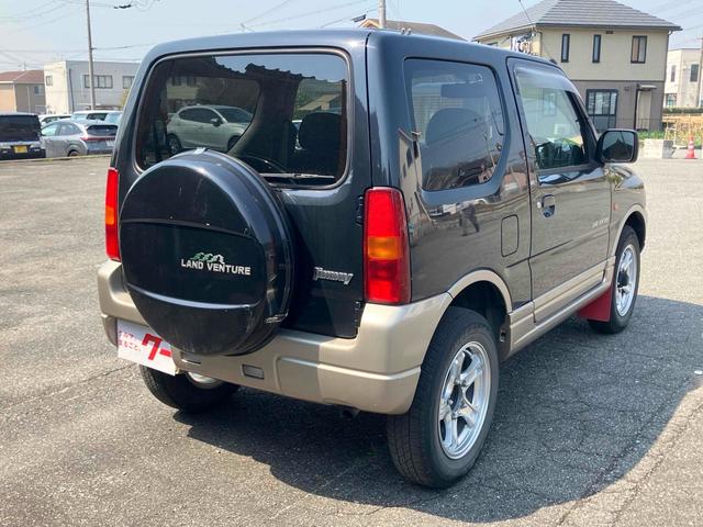 ジムニー ランドベンチャー　４ＷＤ　ＥＴＣ　キーレスエントリー　電動格納ミラー　シートヒーター　ＡＴ　ＡＢＳ　ＣＤ　ＭＤ　アルミホイール　衝突安全ボディ　エアコン　パワーウィンドウ　運転席エアバッグ（15枚目）