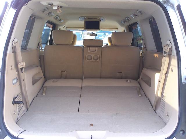 リアシートを倒せば荷物たくさん♪