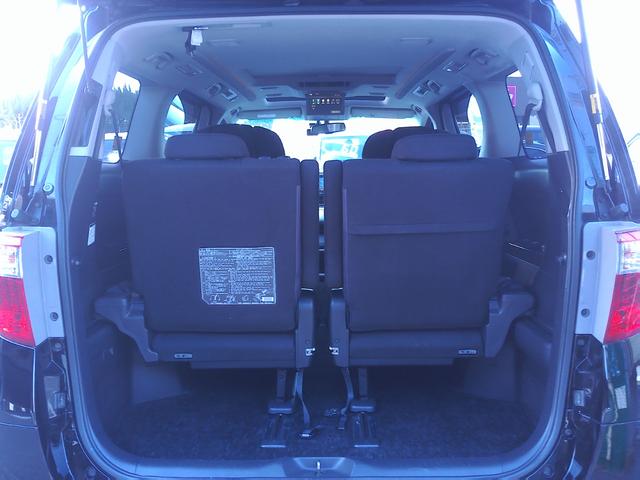 アルファード ２４０Ｓ　Ｃパッケージ　車検２年付　ツインサンルーフ　メーカーＯＰナビ　後席モニター　フルセグ　ＤＶＤ再生　Ｂｌｕｅｔｏｏｔｈ　両側パワースライドドア　パワーバックドア　ＥＴＣ　パワーシート　エグゼクティブキャプテンシート（11枚目）