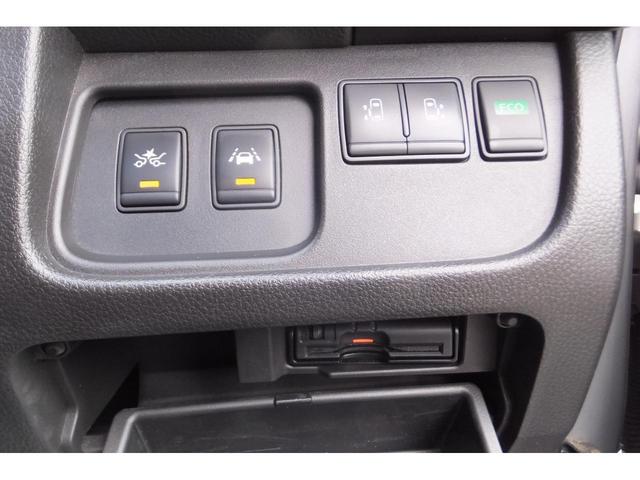 セレナ ハイウェイスター　Ｖセレ＋セーフティ　ＳＨＶ　Ａセフ　車検２年付　ローダウン　純正８インチナビ　後席モニター　フルセグ　ＤＶＤ再生　Ｂｌｕｅｔｏｏｔｈ　アラウンドビューモニター　エマージェンシーブレーキ　両側パワースライドドア　前後ドラレコ　ＥＴＣ（18枚目）