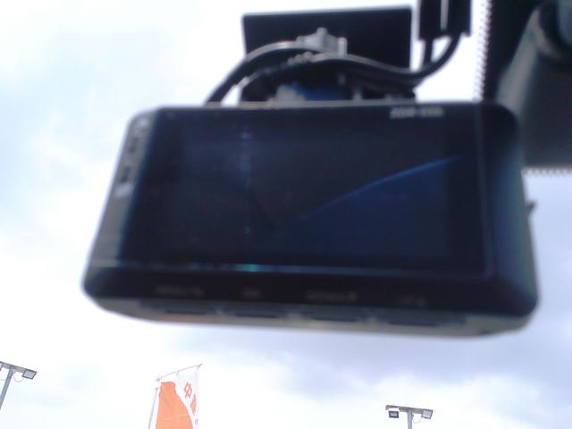 セレナ ２０Ｓ　助手席スライドアップシート　パワースライドドア　オートステップ　ディスプレイオーディオ　バックモニター　前後ドライブレコーダー　Ｂｌｕｅｔｏｏｔｈ　クルーズコントロール（15枚目）
