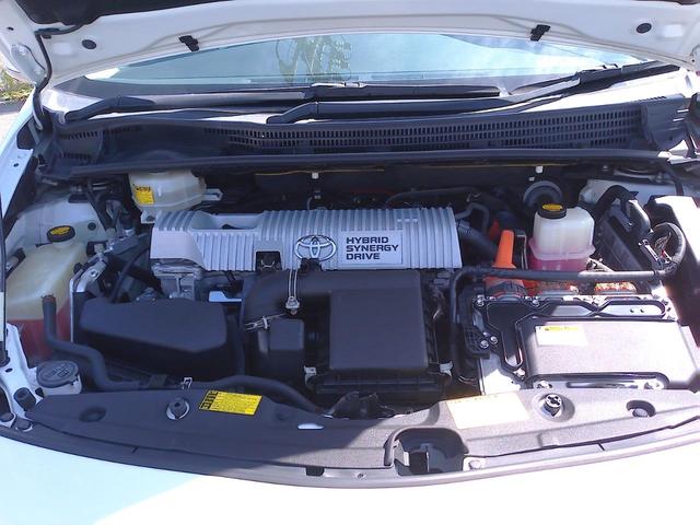 プリウス Ｓ　車検２年付　純正ＳＤナビ　フルセグ　ＤＶＤ再生　Ｂｌｕｅｔｏｏｔｈ　バックモニター　ＥＴＣ　プッシュスタート　後期モデル　ＨＩＤ（30枚目）