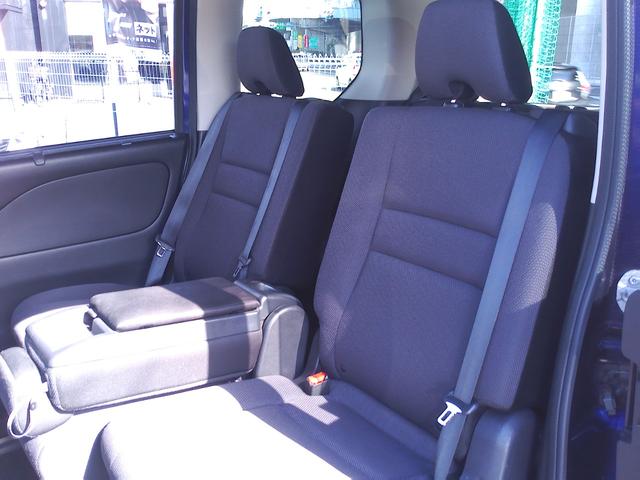 セレナ Ｓ　車検整備付　純正ナビ　アラウンドビューモニター　地デジ　ＤＶＤ再生　Ｂｌｕｅｔｏｏｔｈ　ＥＴＣ　　踏み間違い防止　パワースライドドア　クリアランスソナー　クルーズコントロール　エマージェンシーブレーキ（9枚目）