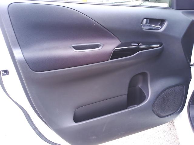 セレナ Ｇ　車検２年付　純正８インチナビ　後席モニター　フルセグ　ＤＶＤ再生　Ｂｌｕｅｔｏｏｔｈ　両側電動ドア　バックモニター　ＥＴＣ　エマージェンシーブレーキ　ＬＥＤ（30枚目）