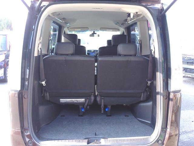 セレナ ２０Ｘ　Ｖセレクション＋セーフティ　Ｓ－ハイブリッド　クロスギアパッケージ　車検２年付　メモリーナビ　フルセグ　ＤＶＤ再生　Ｂｌｕｅｔｏｏｔｈ　ＥＴＣ　両側パワースライドドア　エマージェンシーブレーキ　クルーズコントロール（11枚目）