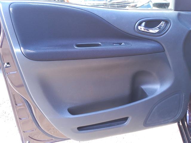 セレナ ２０Ｘ　Ｖセレクション＋セーフティ　Ｓ－ハイブリッド　クロスギアパッケージ　車検２年付　メモリーナビ　フルセグ　ＤＶＤ再生　Ｂｌｕｅｔｏｏｔｈ　ＥＴＣ　両側パワースライドドア　エマージェンシーブレーキ　クルーズコントロール（24枚目）