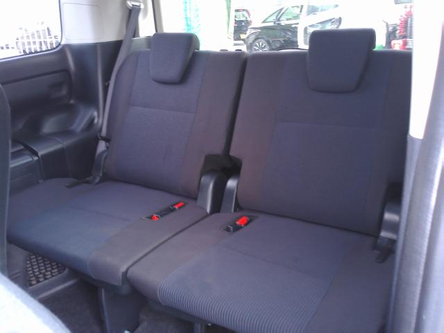 ヴォクシー ハイブリッドＸ　車検２年付　純正ＳＤナビＴＶ　両側パワースライドドア　Ｂｌｕｅｔｏｏｔｈ　ＥＴＣ　バックモニター　ＬＥＤ　電子シフト　純正アルミ（10枚目）