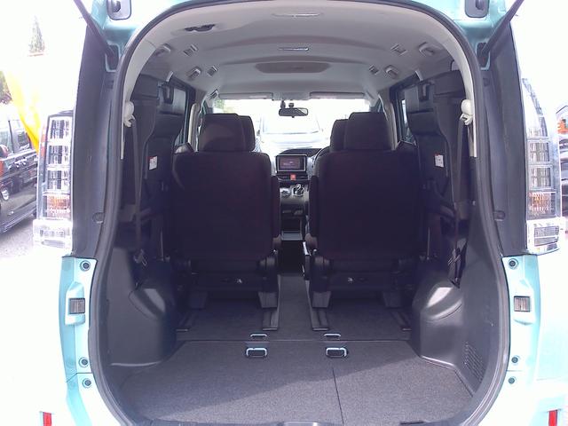 ヴォクシー ハイブリッドＸ　車検２年付　純正ＳＤナビＴＶ　両側パワースライドドア　Ｂｌｕｅｔｏｏｔｈ　ＥＴＣ　バックモニター　ＬＥＤ　電子シフト　純正アルミ（12枚目）