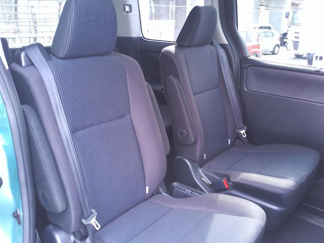 ヴォクシー ハイブリッドＸ　車検２年付　純正ＳＤナビＴＶ　両側パワースライドドア　Ｂｌｕｅｔｏｏｔｈ　ＥＴＣ　バックモニター　ＬＥＤ　電子シフト　純正アルミ（26枚目）