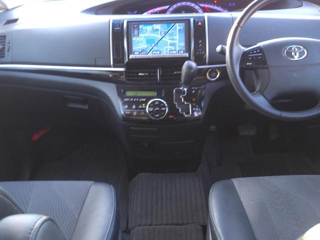 エスティマ アエラス　プレミアムエディション　車検２年付　純正８インチナビ　後席モニター　両側パワースライドドアフルセグ　バックモニター　ＤＶＤ再生　Ｂｌｕｅｔｏｏｔｈ　ＥＴＣ　ハーフレザー　パワーシート（13枚目）