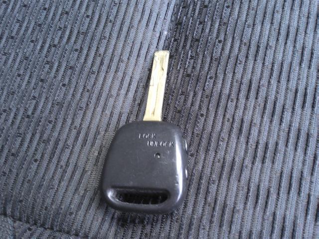 アルテッツァ ＲＳ２００　リミテッド　車検２年付　６速ＭＴ　３Ｓエンジン　　リアウィング　社外アルミ　純正ナビ　ＤＶＤ再生　ＣＤ　キーレスリモコン　ＨＩＤ　電動格納ミラー　ＥＴＣ　フロマット　ドアバイザー　オートエアコン（14枚目）