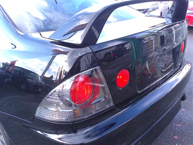 アルテッツァ ＲＳ２００　リミテッド　車検２年付　６速ＭＴ　３Ｓエンジン　　リアウィング　社外アルミ　純正ナビ　ＤＶＤ再生　ＣＤ　キーレスリモコン　ＨＩＤ　電動格納ミラー　ＥＴＣ　フロマット　ドアバイザー　オートエアコン（18枚目）