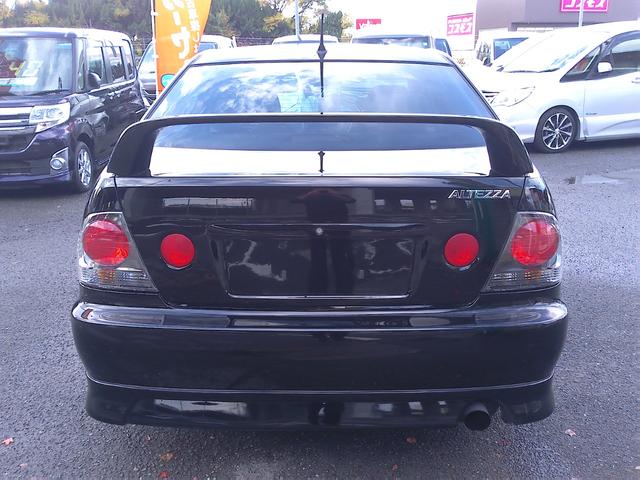 アルテッツァ ＲＳ２００　リミテッド　車検２年付　６速ＭＴ　３Ｓエンジン　　リアウィング　社外アルミ　純正ナビ　ＤＶＤ再生　ＣＤ　キーレスリモコン　ＨＩＤ　電動格納ミラー　ＥＴＣ　フロマット　ドアバイザー　オートエアコン（37枚目）