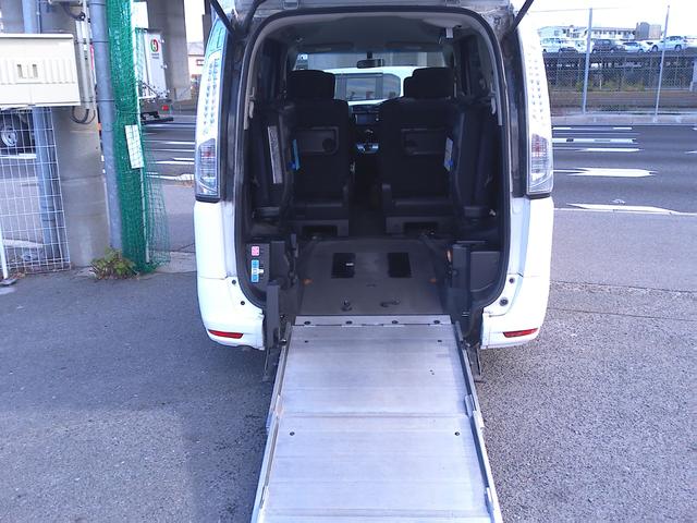 セレナ 20S チェアキャブスロープ20S 車いす1名サード仕様 送迎助手席オートドア 車検2年付 純正メモリーナビTV バックモニター パワースライドドア オートステップ プッシュスタート クルーズコントロール(13枚目)